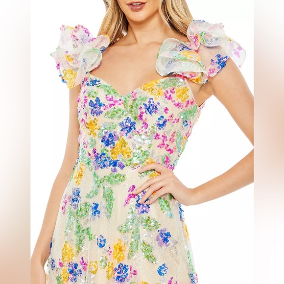 Mac Duggal Beaded A-Line Gown - Picture 2 of 9